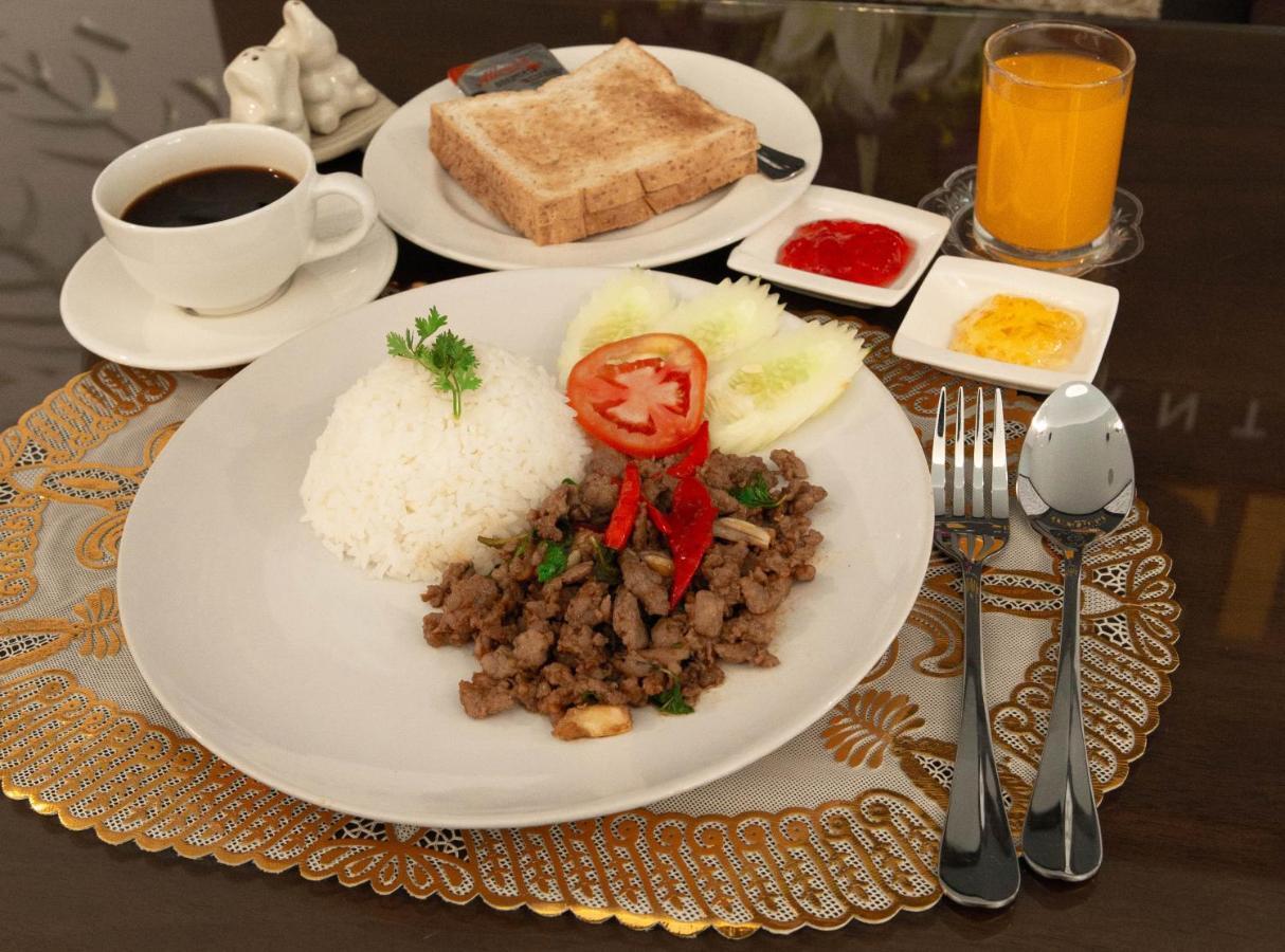 Peppy Hotel-Pepperyhills Hotel Chiang Mai Bagian luar foto